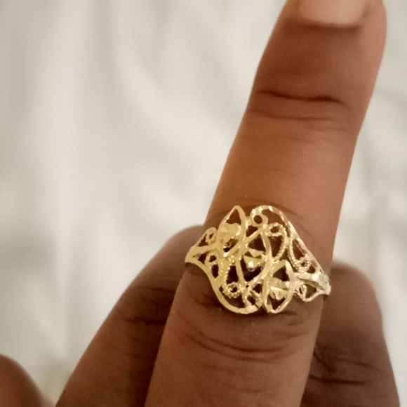 Ring - Picture 4 of 6